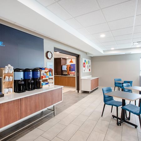Holiday Inn Express Hastings By Ihg Eksteriør bilde